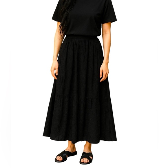 GUESS Melody Eyelet Elegant Black Maxi Skirt Size 26 NWT flowing silhouette - Picture 12 of 12